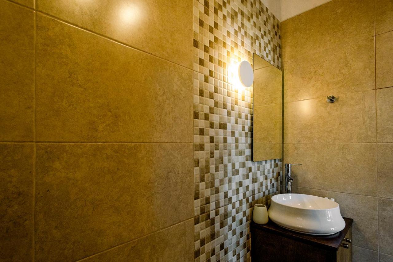 Agnantio Apartment コルフ島 エクステリア 写真